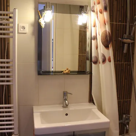 Apartment Charming Two-room 44 M2
